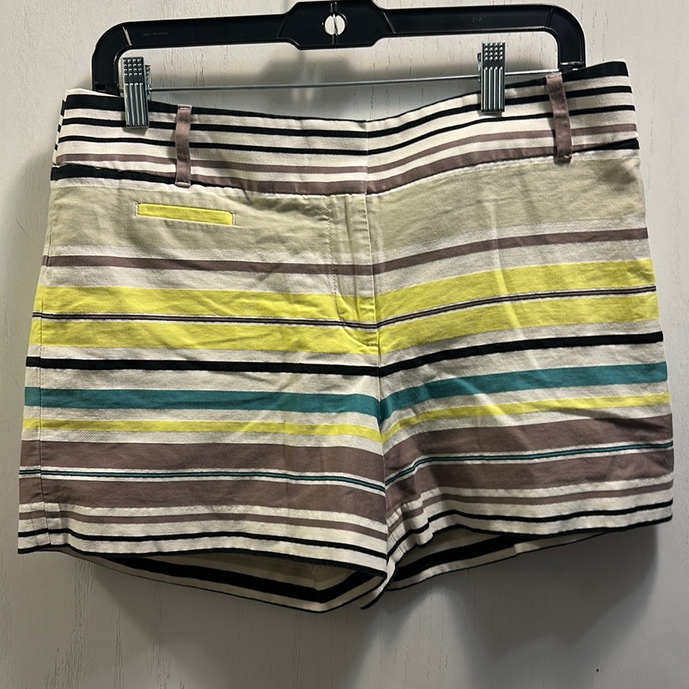 Loft Shorts. Striped. 💯 Cotton. SZ 6 EUC. Cream/teal/Yellow/Black “The Riviera”